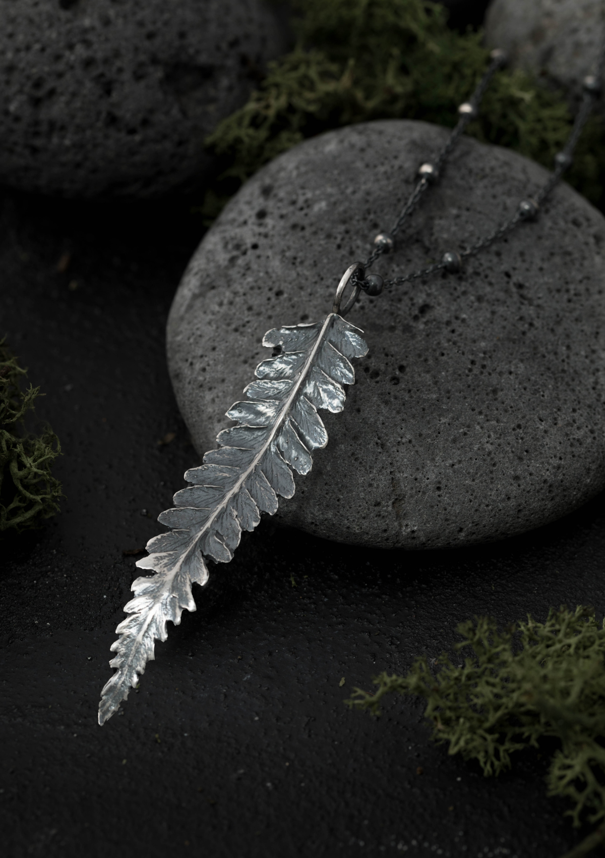 Skogsrå - Fern leaf necklace in solid sterling silver