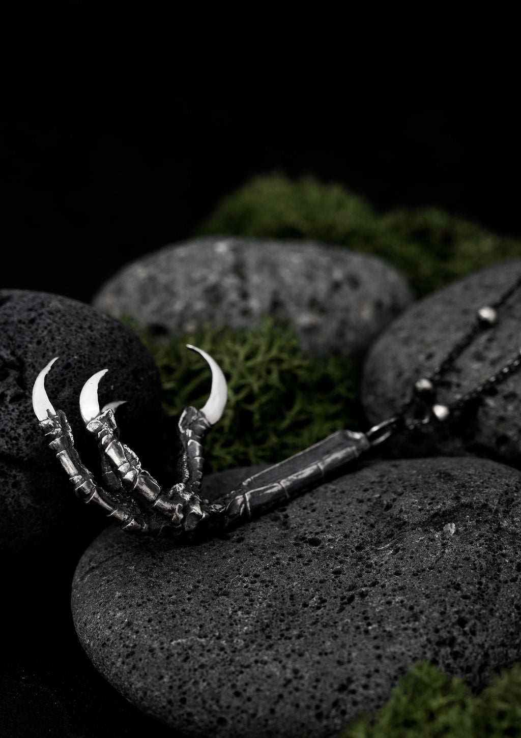 Gæfa - Magpie talon necklace in solid sterling silver