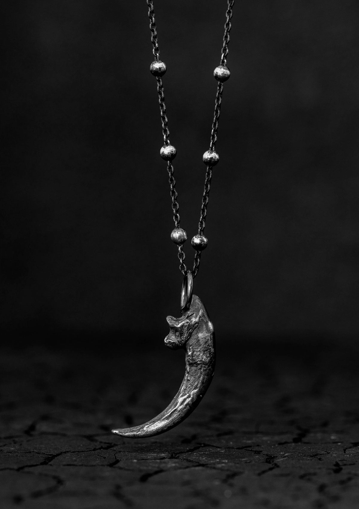 Næht - Owl talon necklace in solid sterling silver